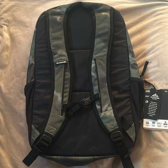 Dakine Campus L 33L Backpack - Clash CCamo - Picture 2 of 6